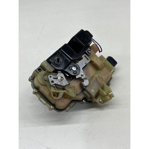 Fechadura Traseiro Direito Volkswagen Golf  1998 A 2005