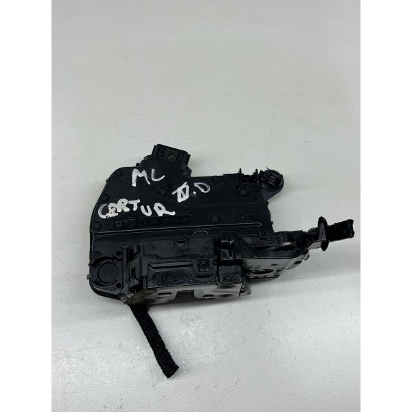 Fechadura Dianteira Direita Renault Captur 2017 A 2021