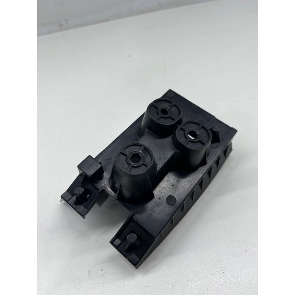 Suporte Módulo Ponto Cego Direito Chery Tiggo 8 Pro2025