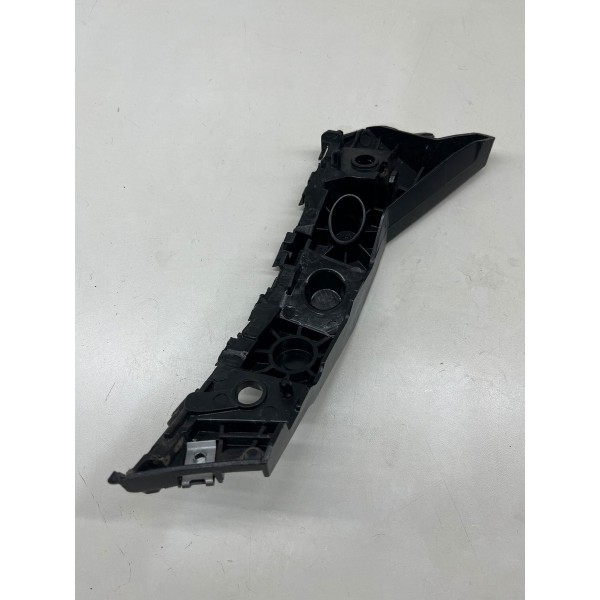 Guia Parachoque Dianteiro Esquerdo Chery Tiggo 8 Pro 2025