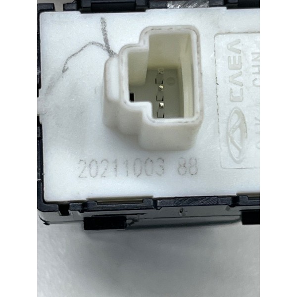 Botão Vidro Tras Direito Chery Tiggo 8 Pro 2025