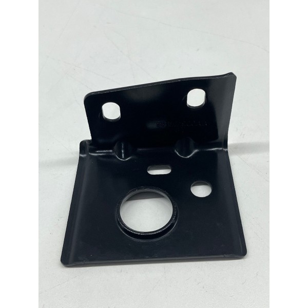 Suporte Inferior Radiador Esquerdo Chery Tiggo 8 Pro 2025