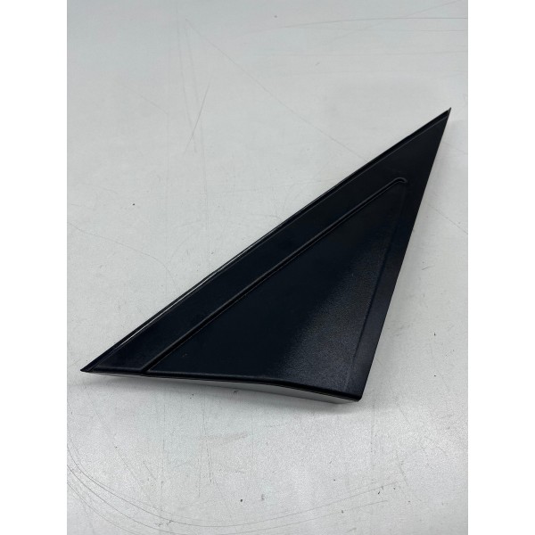 Moldura Retrovisor Lado Direito Hyundai Hb20  2013 A 2019