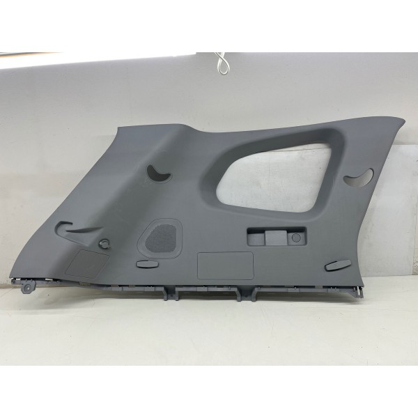 Acabamento Coluna Traseira Esquerda Chery Tiggo 8 Pro 2025