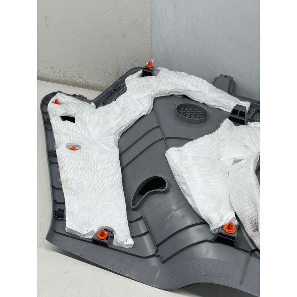 Acabamento Coluna Traseira Esquerda Chery Tiggo 8 Pro 2025