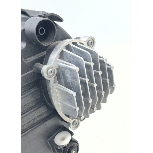 Farol Dianteiro Direito Led Rampage 2023 A 2025 2023a2025 Direito/passageiro