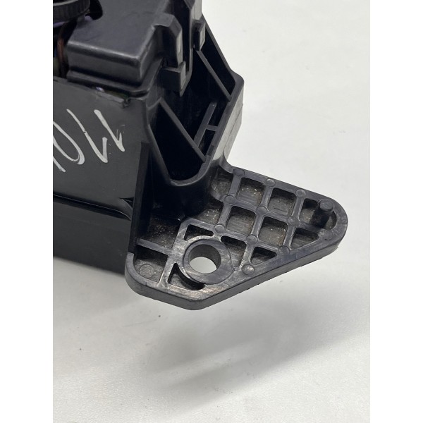 Caixa Fusível Chevrolet Tracker 1.8 16v 2013 A 2015