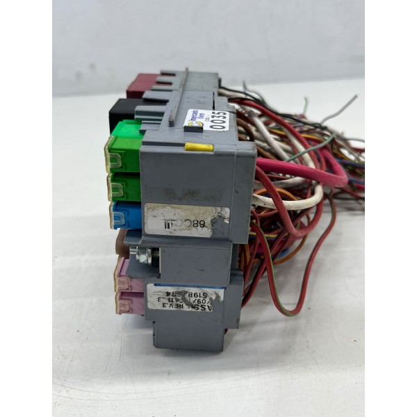 Caixa De Fusíveis Fiat Toro 2016 A 2021