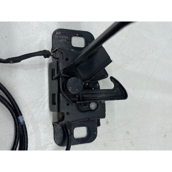 Fechadura Capô Dianteiro Chevrolet Tracker 2012 A 2016