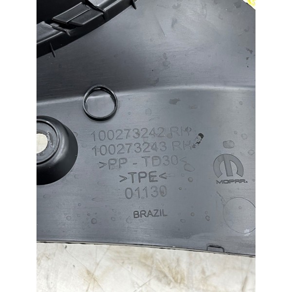 Acabamento Traseiro Direito Caçamba Ram Rampage 2025