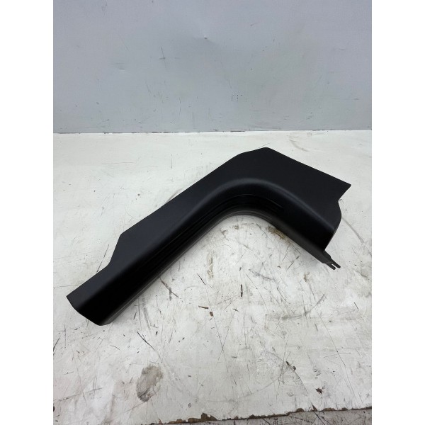 Soleira Dianteira Direita Ram Rampage  2025