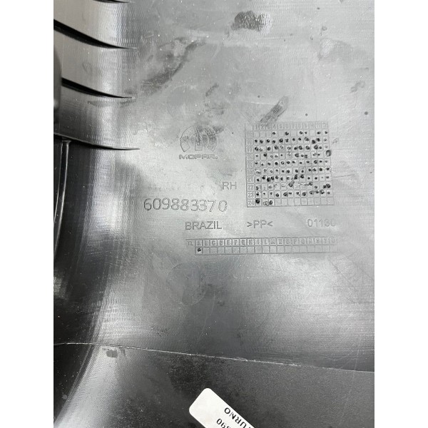 Soleira Dianteira Direita Ram Rampage  2025