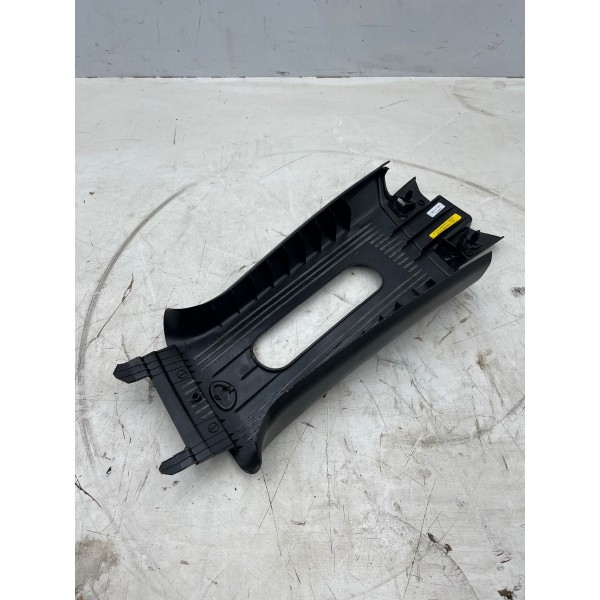 Acabamento Coluna Superior Direita Ram Rampage 2025