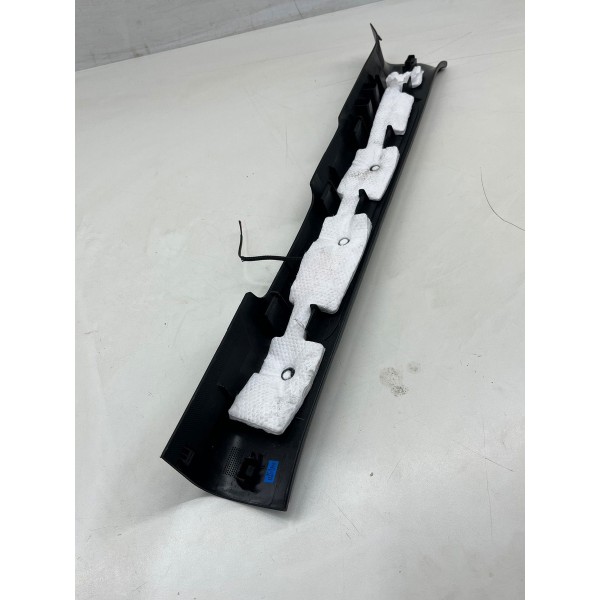 Soleira Porta Dianteira Esquerda Chery Tiggo 8 Pro 2025