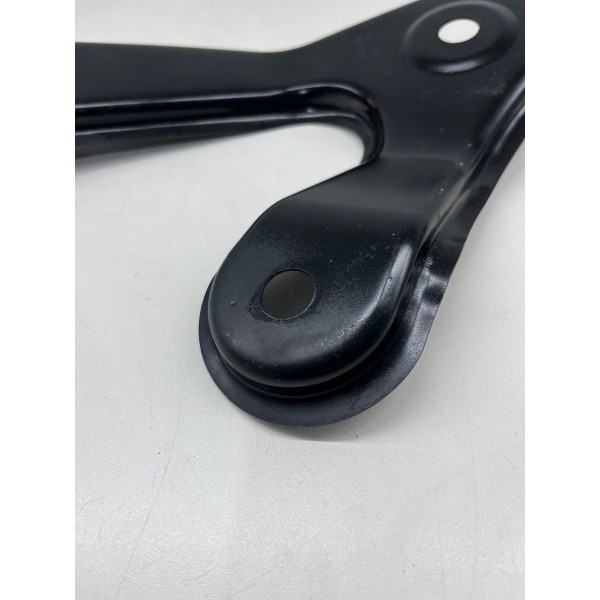 Suporte Suspensão Dianteiro Direito Chery Tiggo 8 Pro 2025