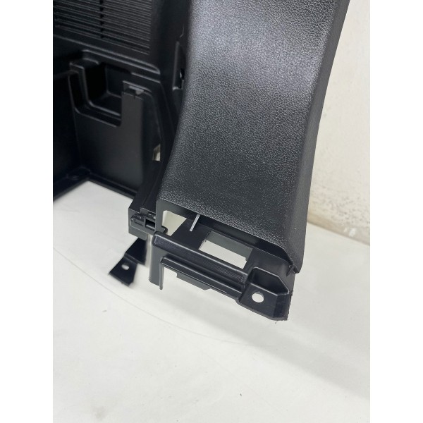 Acabamento Porta Mala Direito Chery Tiggo 8 Pro 2025