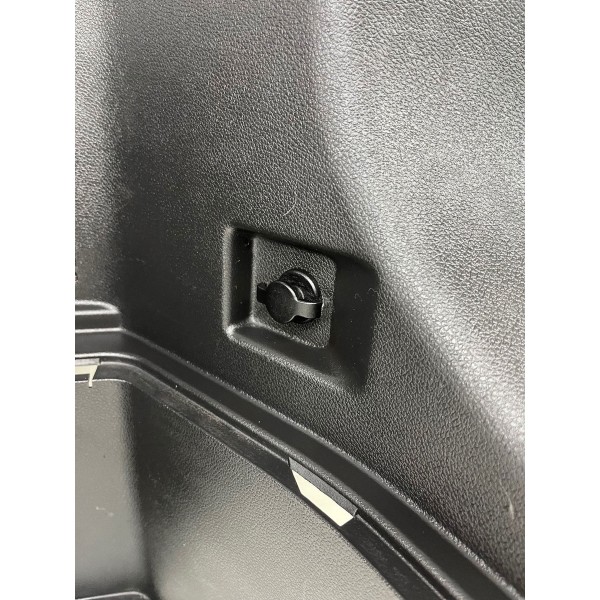 Acabamento Porta Mala Direito Chery Tiggo 8 Pro 2025