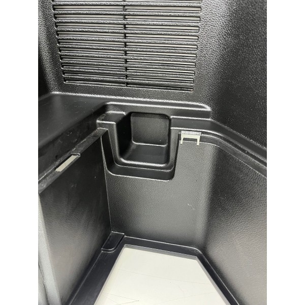 Acabamento Porta Mala Direito Chery Tiggo 8 Pro 2025