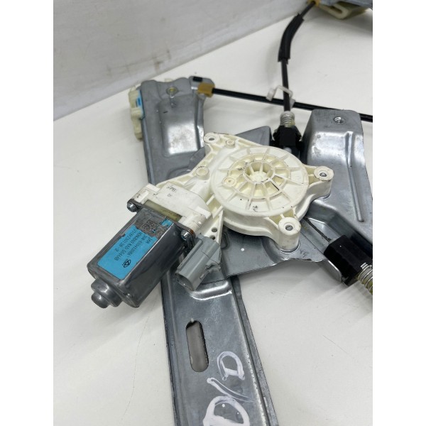 Máquina Vidro Dianteiro Direito Chery Tiggo 8 Pro 2025