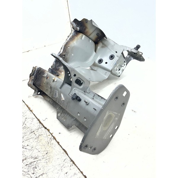 Longarina Ponteira Caixa Roda Esquerda Ram Rampage 2025