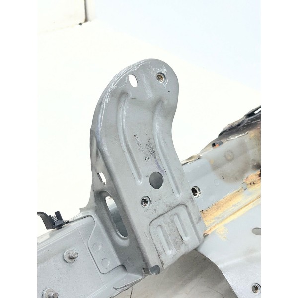 Longarina Ponteira Caixa Roda Esquerda Ram Rampage 2025