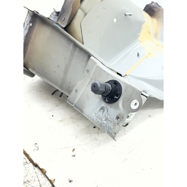 Longarina Ponteira Caixa Roda Direita Ram Rampage