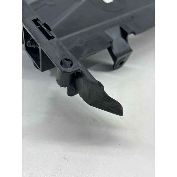 Defletor Radiador Rampage 2023 2024 52213228