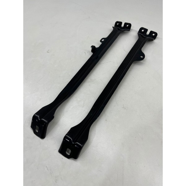 Suporte Painel Frontal Esquerdo E Direito Rampage 23/24