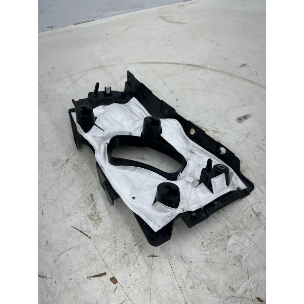 Suporte Da Moldura Coluna Traseira Rampage 2024 A 2025