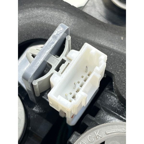 Lanterna Traseira Direita Tampa Hyundai Hb20 1.0 2019