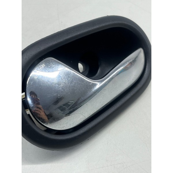 Maçaneta Interna Direita Renault  Logan 2015 A 2019