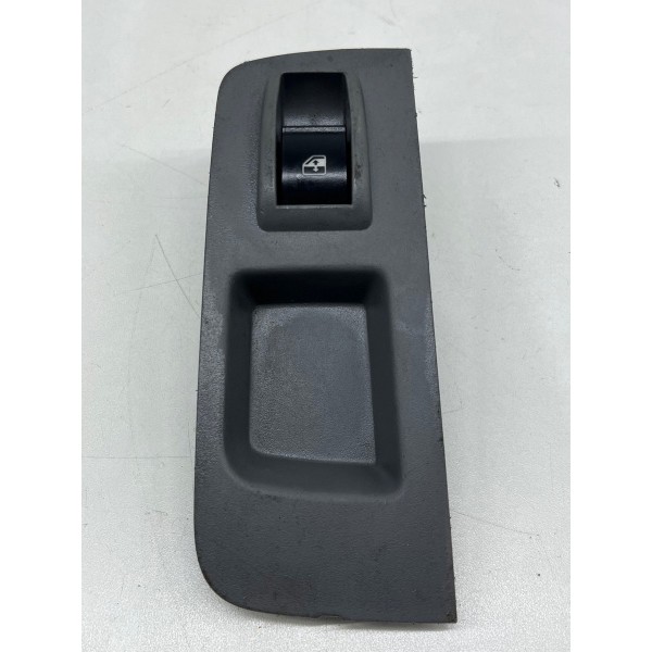 Botão Vidro Dianteiro Direito Siena Attractiv2 2013 A 2017