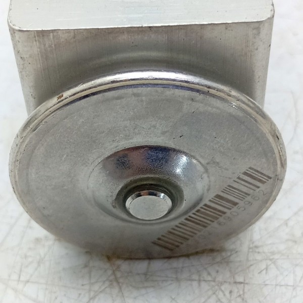 Válvula Expansão Chevrolet Tracker Onix 2020 A 2023