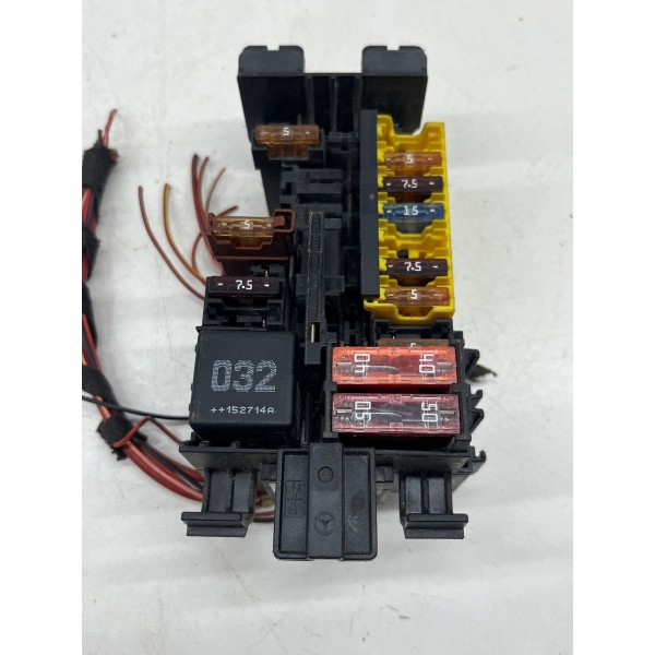 Caixa De Fusível Mercedes-benz C180 2015 À 2018