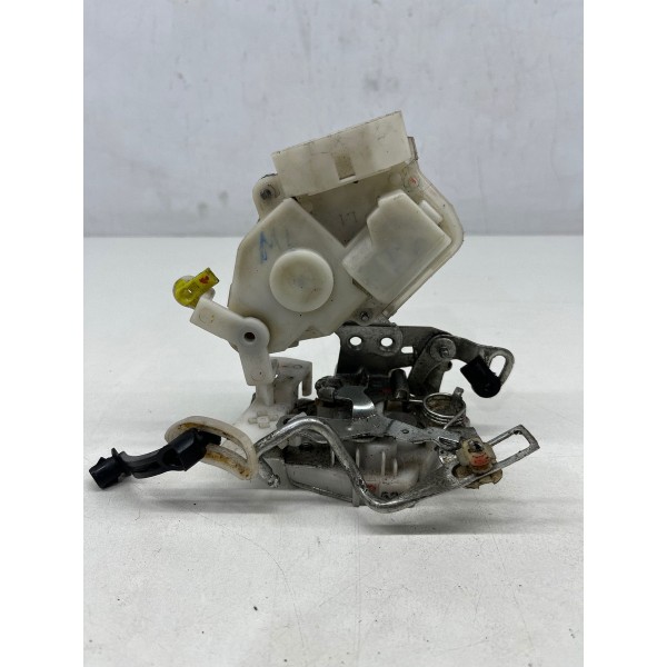 Fechadura Porta Dianteiro Dir Toyota Etios 2016 A 2019