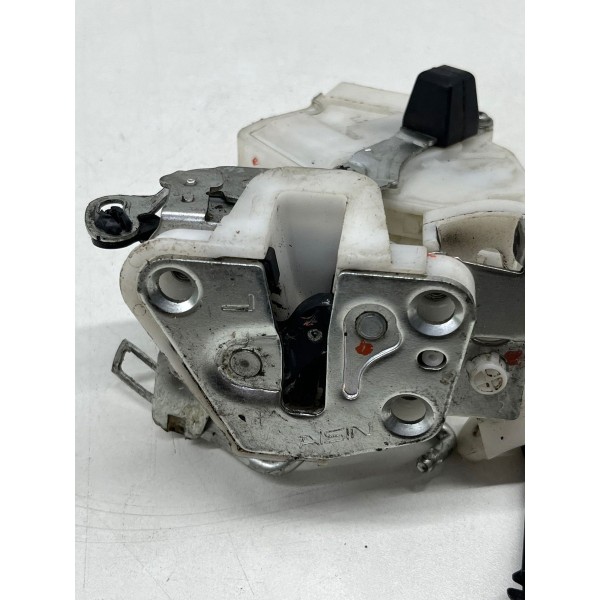 Fechadura Porta Dianteiro Dir Toyota Etios 2016 A 2019