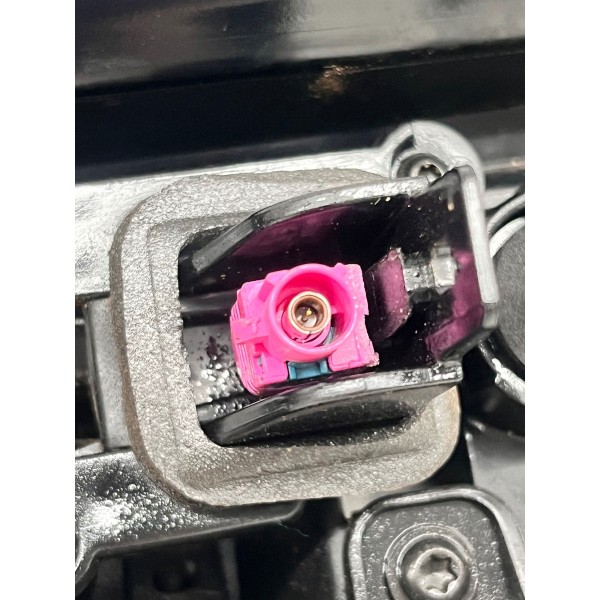 Lanterna Tampa Jeep Commander  C/câmera 2022 A 2024