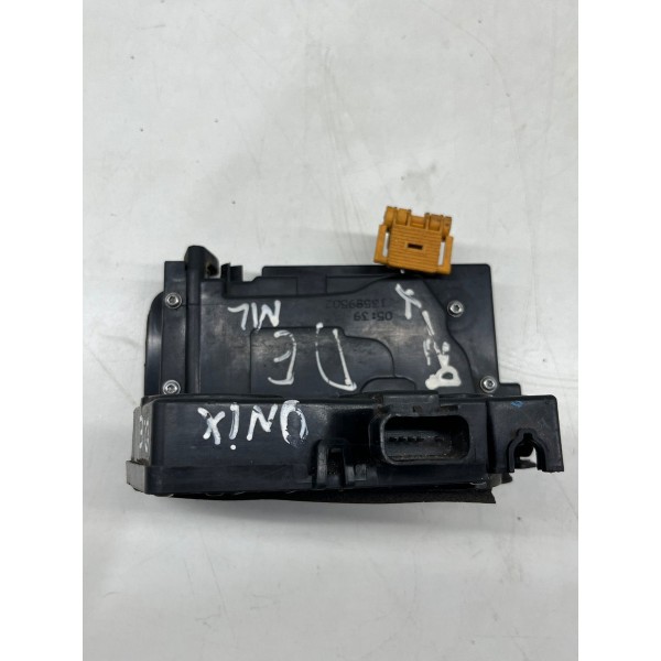 Fechadura Traseira Esquerdo Chevrolet Onix  2013 A 2018