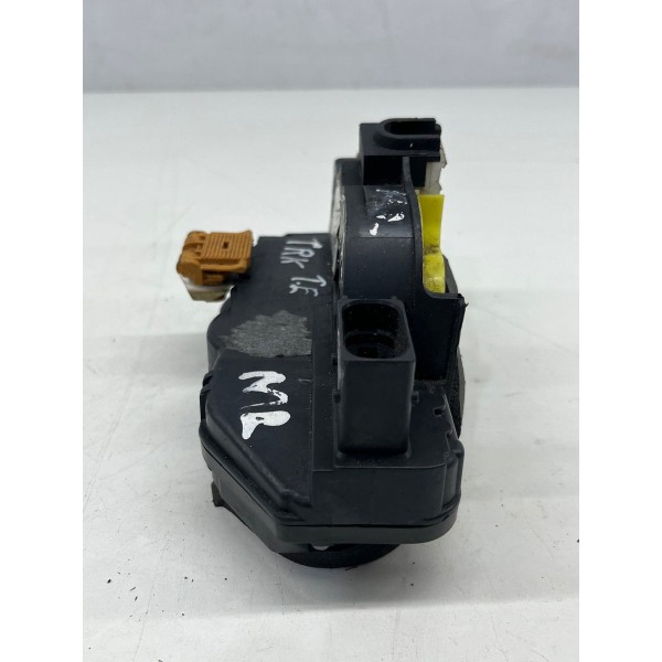 Fechadura  Traseira Esquerda Chevrolet Tracker 2014 A 2020