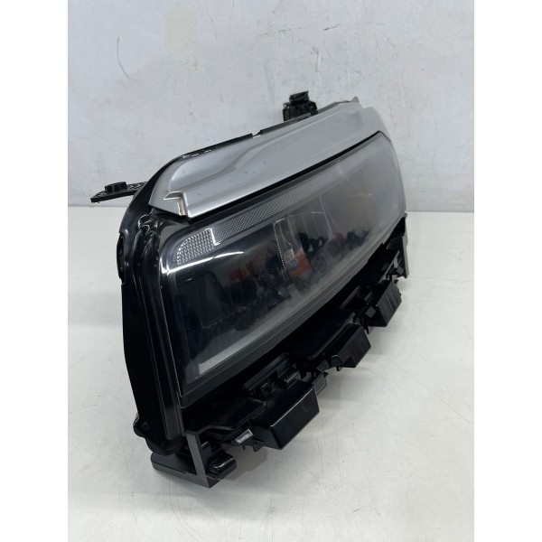 Farol Dianteiro Esquerdo  Jeep Commander 2022 A 2025