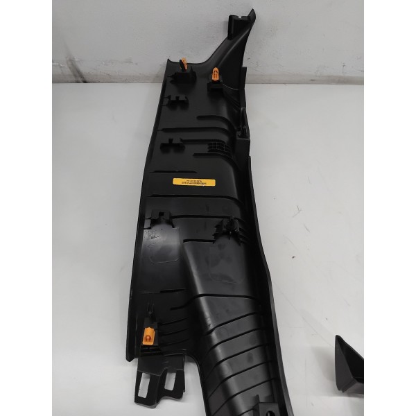 Soleira Interna Traseira Direita Jeep Commander 2022 A 2024