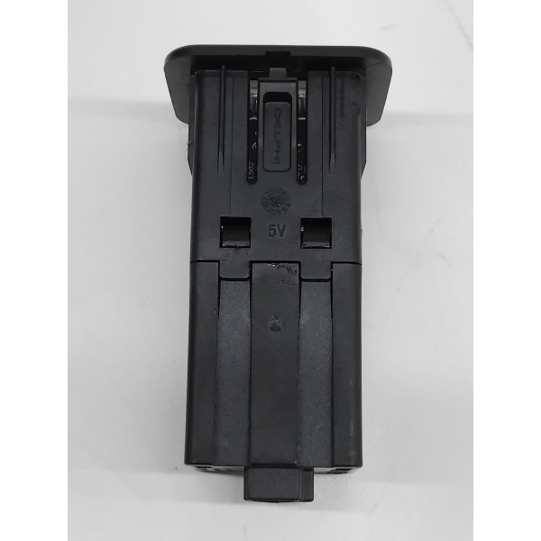 Entrada Usb Console Central Traseiro Jeep Commander 2022