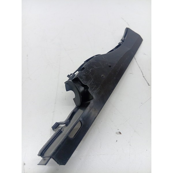 Suporte Vedação Calha Água Dianteira Esquerda A5 2021 2022