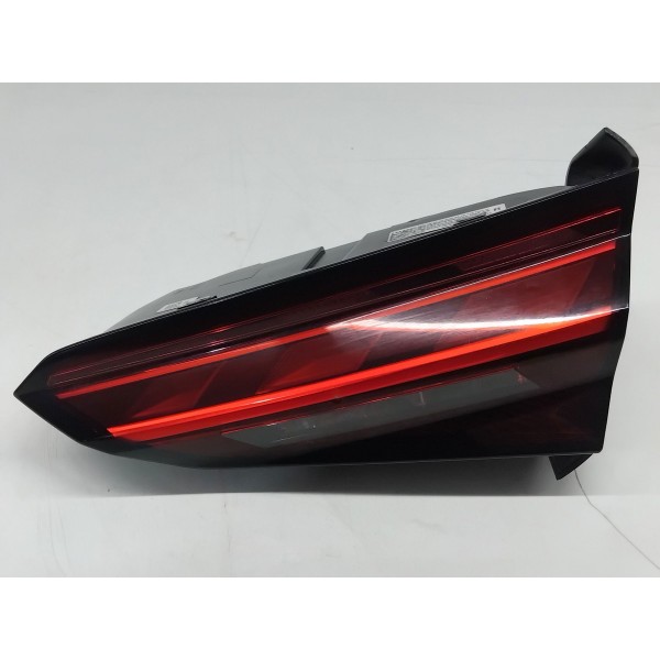 Lanterna Tampa Traseira Direita Audi A5 2023 A 2025