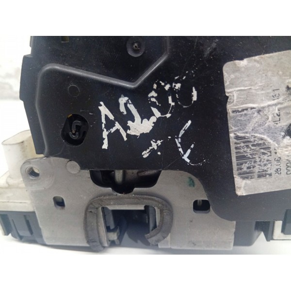 Fechadura Porta Traseira Esquerda Mercedes A200 2014 A 2018