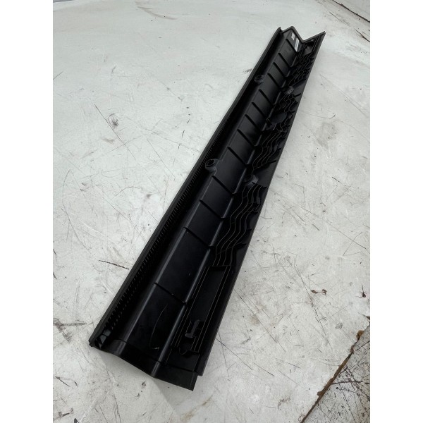 Acabamento Inferior Vidro Caçamba Ram Rampage 2022 A 2025