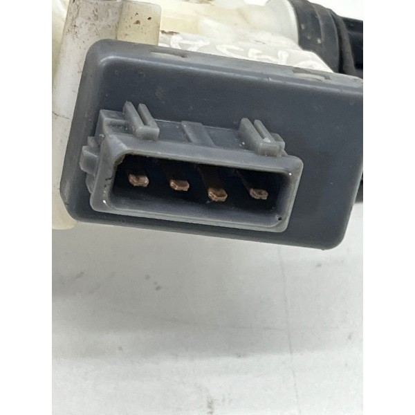 Trava Vácuo Tras Dir Volkswagen Passat 2000