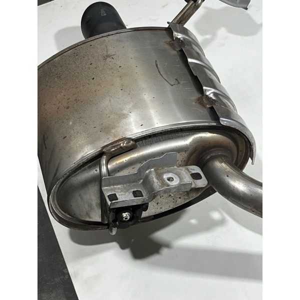 Escapamento Silencioso Direito Da Rampage 2022 A 2025