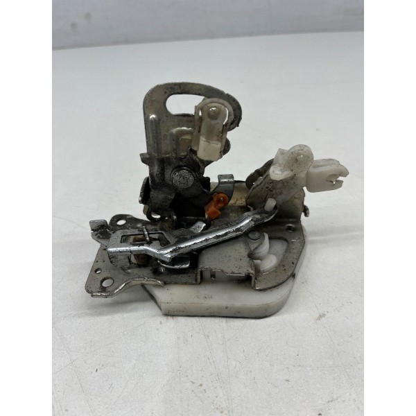 Fechadura Traseira Esquerda Pajero Tr4 1999 A 2014