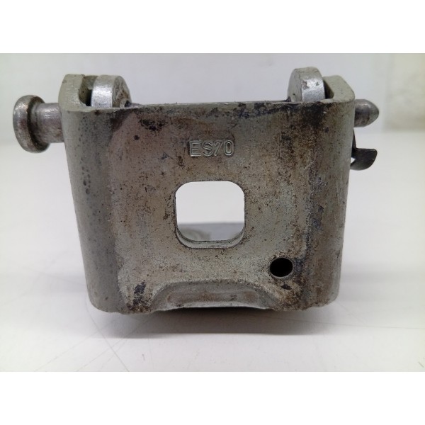 Dobradiça Inferior  Dianteira Esq. Citroën C3 2008 A 2012